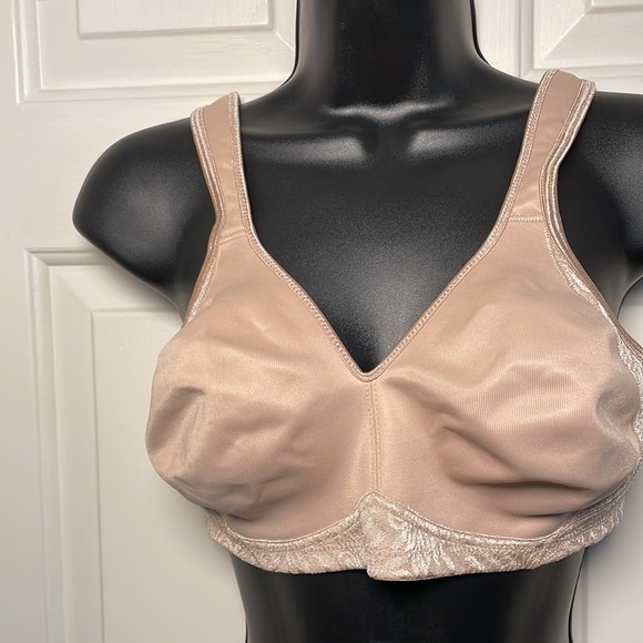 Playtex 18 Hour Bra 36C Seamless Smoothing Wirefree 4049 No Padding Beige - Picture 1 of 13